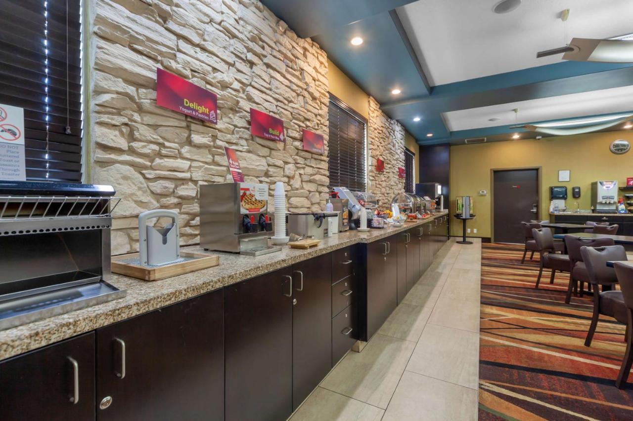 Best Western Plus Sherwood Park Inn & Suites Екстер'єр фото