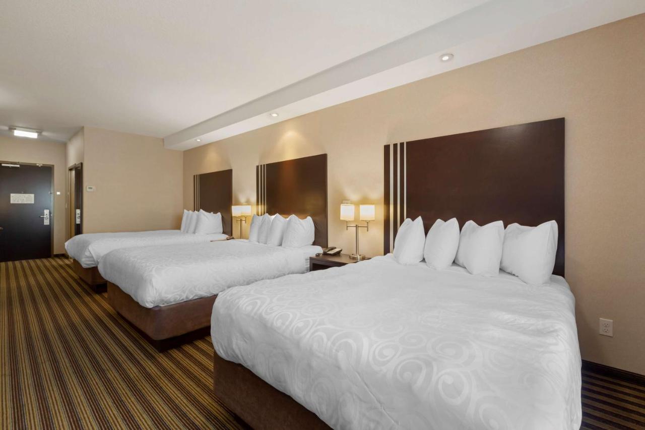 Best Western Plus Sherwood Park Inn & Suites Екстер'єр фото