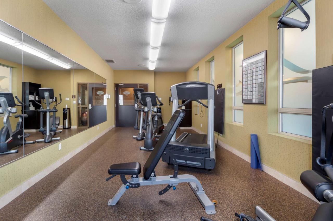 Best Western Plus Sherwood Park Inn & Suites Екстер'єр фото