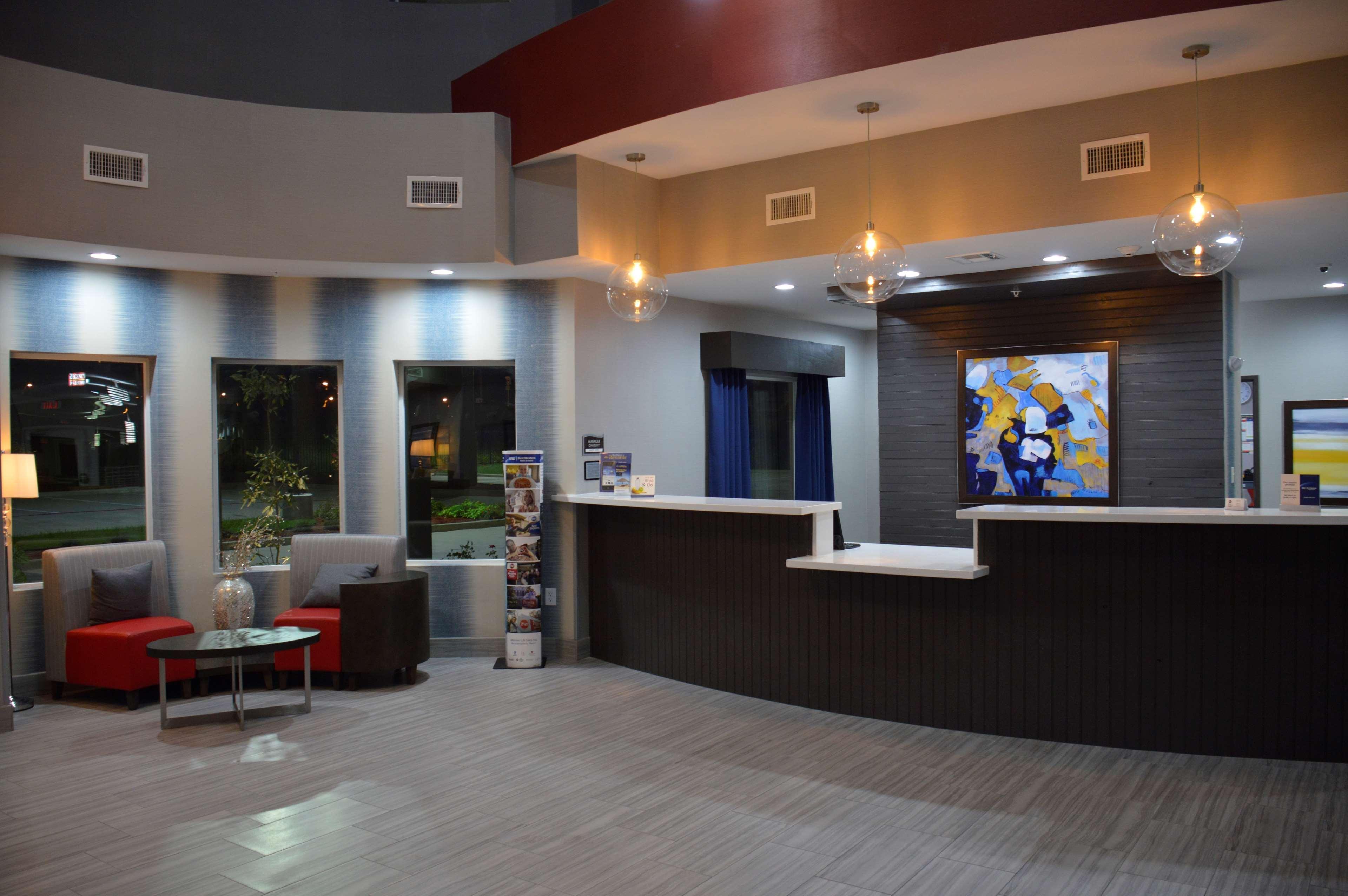 Best Western Plus Sherwood Park Inn & Suites Екстер'єр фото