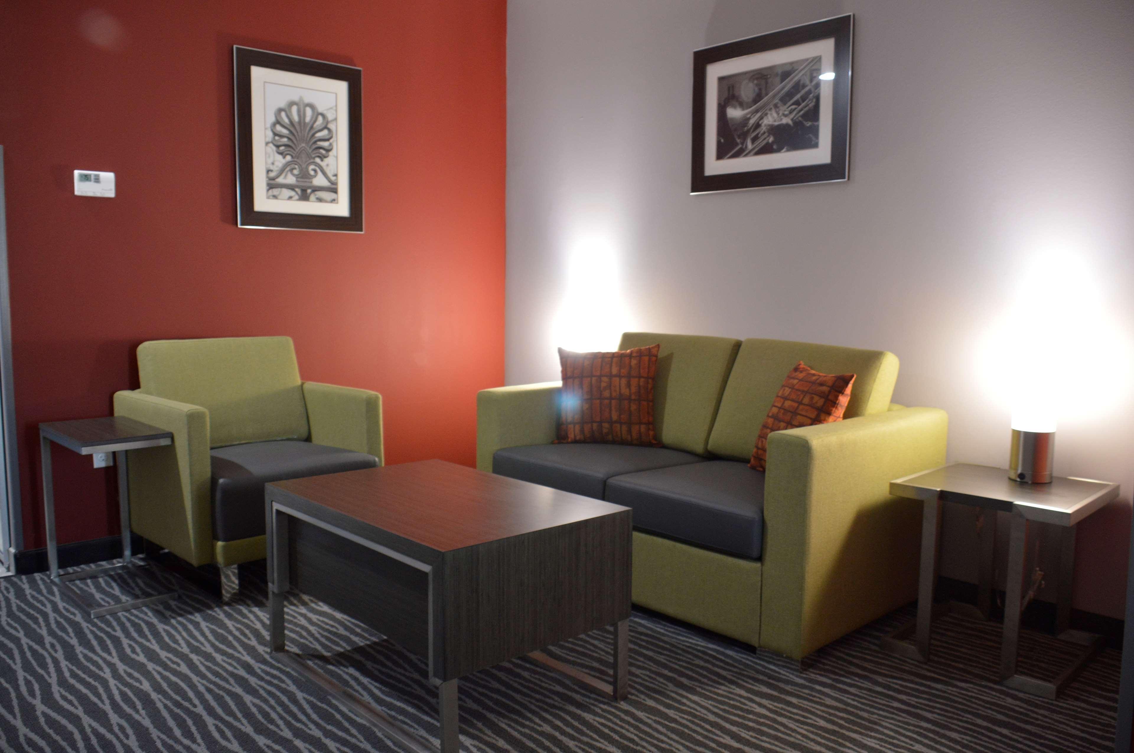 Best Western Plus Sherwood Park Inn & Suites Екстер'єр фото